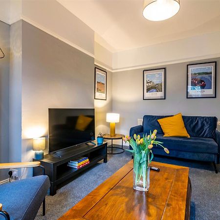Lovely 4Bdr Home- Off Street Parking Sleeps 7 Nottingham Eksteriør billede