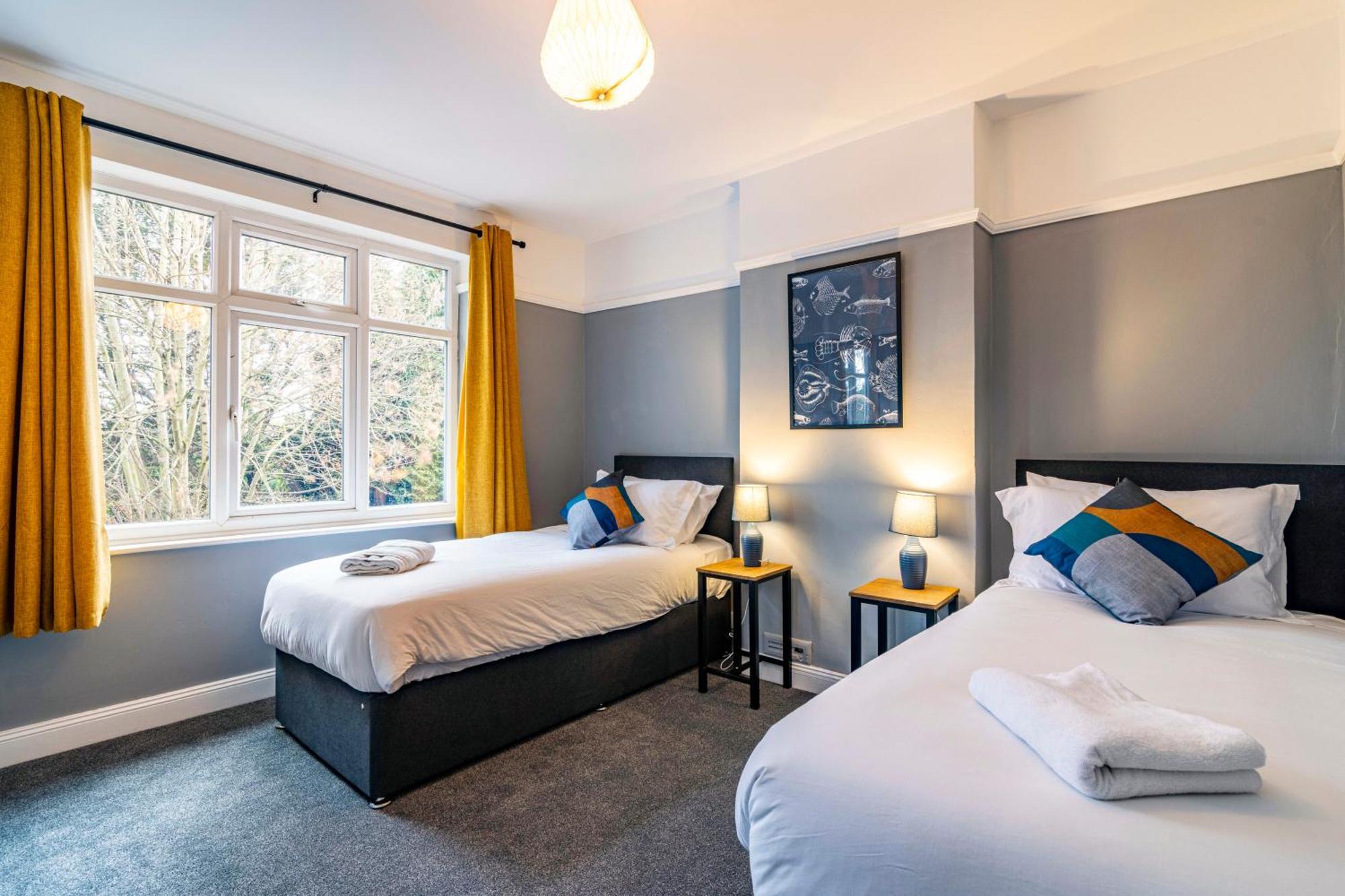 Lovely 4Bdr Home- Off Street Parking Sleeps 7 Nottingham Eksteriør billede