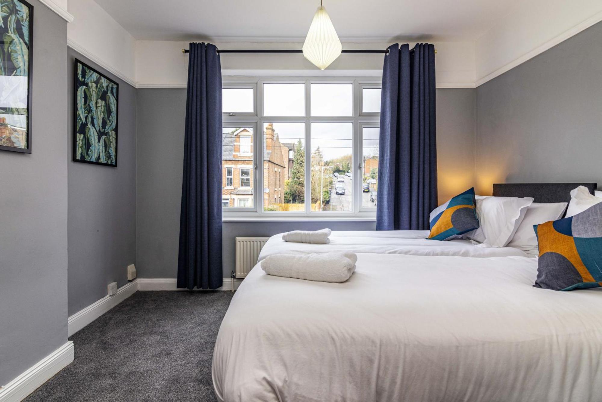 Lovely 4Bdr Home- Off Street Parking Sleeps 7 Nottingham Eksteriør billede