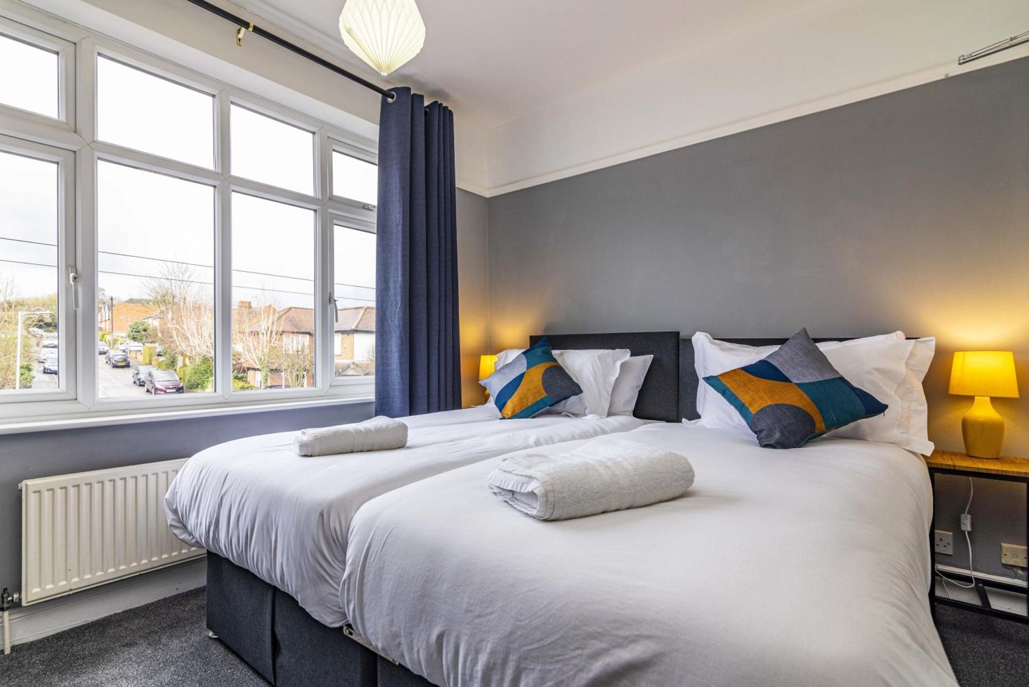 Lovely 4Bdr Home- Off Street Parking Sleeps 7 Nottingham Eksteriør billede