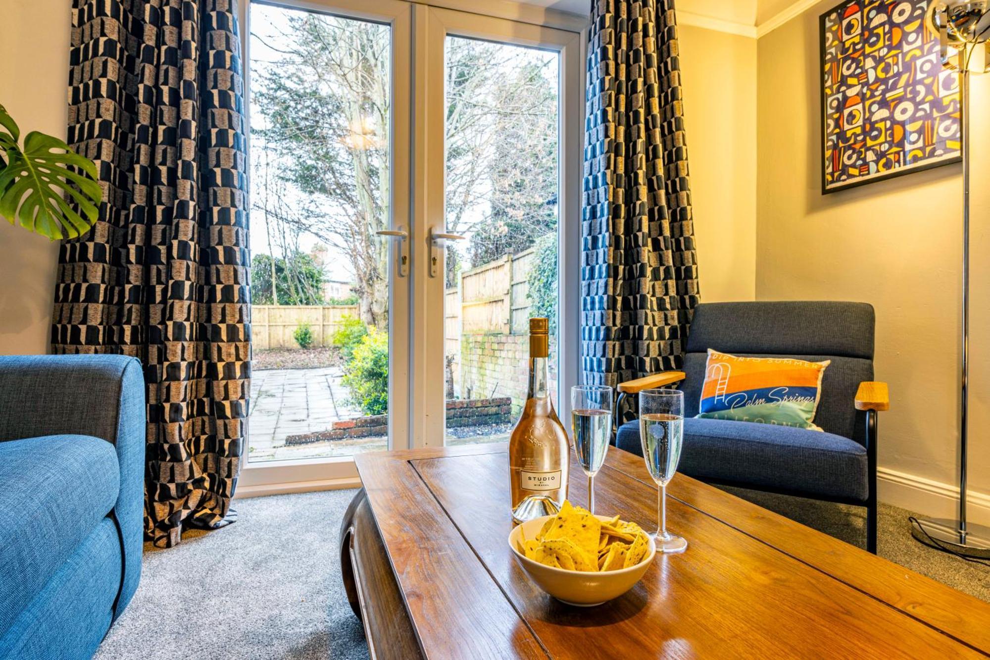 Lovely 4Bdr Home- Off Street Parking Sleeps 7 Nottingham Eksteriør billede