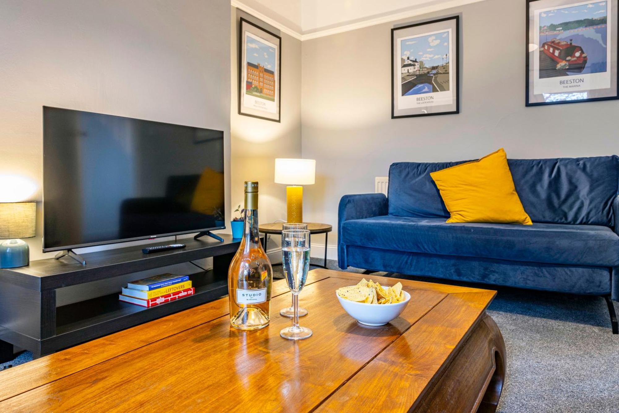 Lovely 4Bdr Home- Off Street Parking Sleeps 7 Nottingham Eksteriør billede